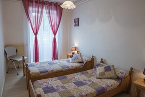 3 chambres, fer et planche Ă repasser, lit parapluie, Wi-Fi gratuit