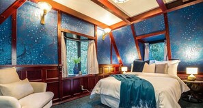 3 bedrooms, iron/ironing board, bed sheets