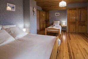 4 Schlafzimmer, Bügeleisen/Bügelbrett, Reisekinderbett, kostenloses WLAN
