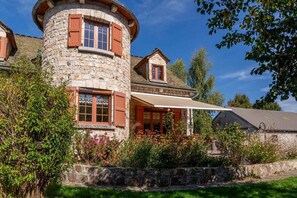Exterior - Lou Chastelou Odheteo, à Aumont Aubrac (PEYRE EN AUBRAC)