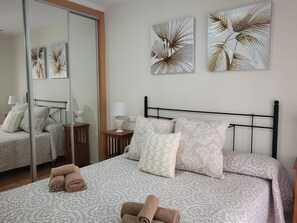 2 Schlafzimmer, Bügeleisen/Bügelbrett, Reisekinderbett, kostenloses WLAN