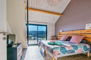 2 Schlafzimmer, Bügeleisen/Bügelbrett, Reisekinderbett, kostenloses WLAN