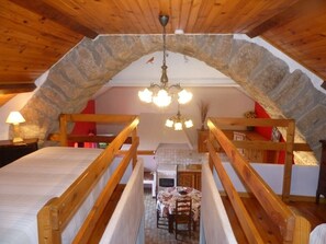 2 bedrooms, iron/ironing board, travel cot - Gîtes de France 4/6 people in Les Laubies (SAINT ETIENNE DU VALDONNEZ)