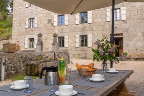 Restauration extérieure