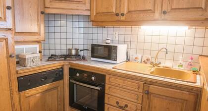 GĂźtes de France 6/7 personnes au Fau de Peyre