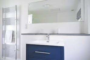 Bathroom - Corriana (Wadebridge)