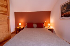 1 bedroom, iron/ironing board, travel crib, free WiFi