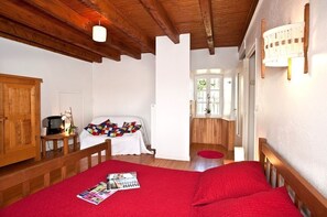 3 Schlafzimmer, Reisekinderbett, kostenloses WLAN
