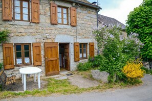 Exterior - 5/7 pers rental in Grandviala (LA CHAZE-DE-PEYRE)