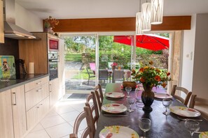 Dining - House (CHADENET)