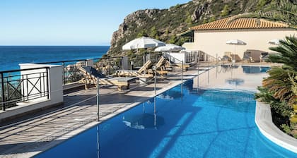 Apartment 'Sunset Premium Studio B' with Sea View, Shared Pool & Wi-Fi