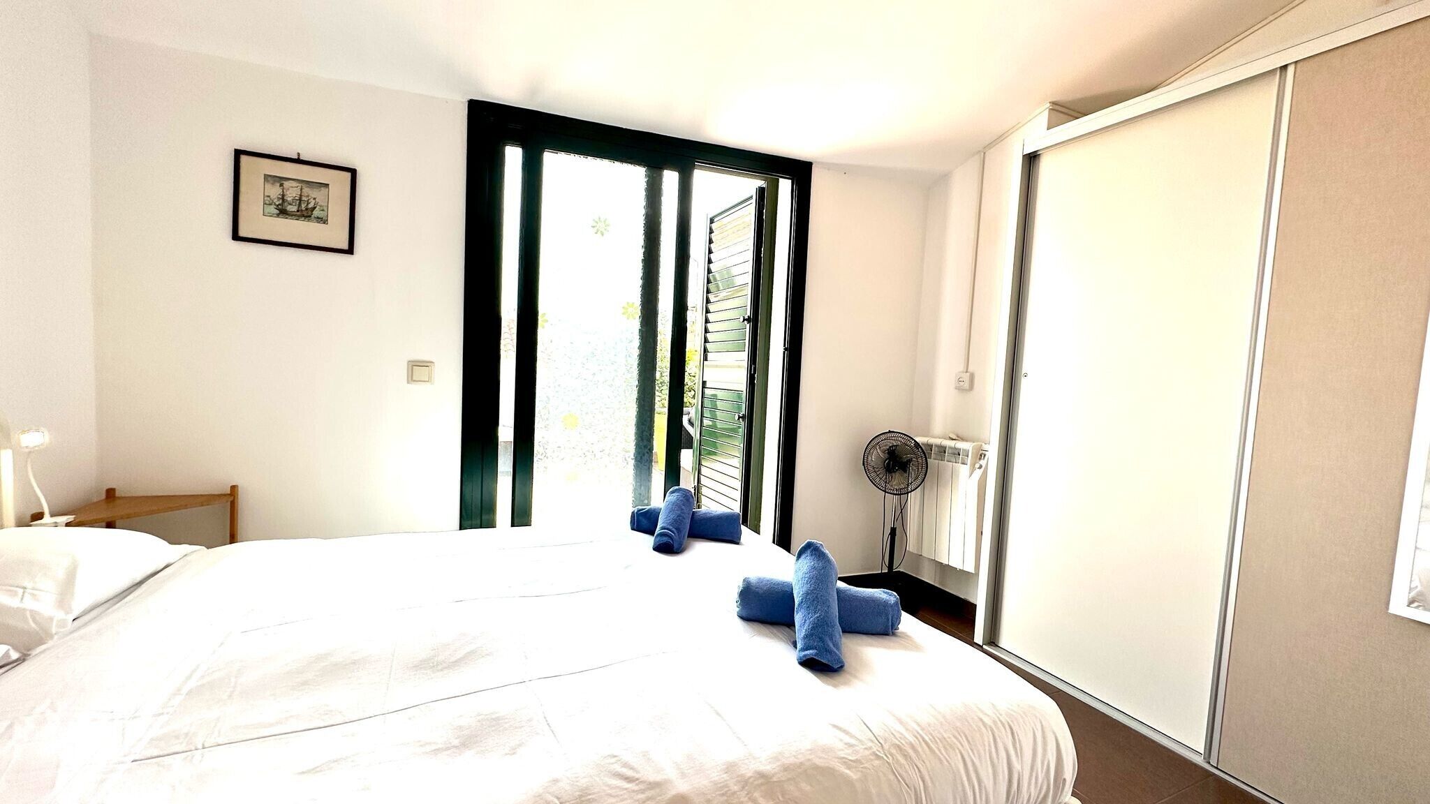 2 bedrooms, iron/ironing board, free WiFi, bed sheets