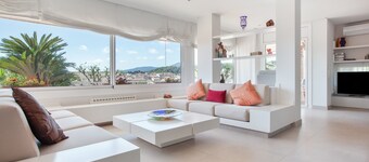 Villa 'Berganti' with Private Pool, Wi-Fi, and Air Conditioning