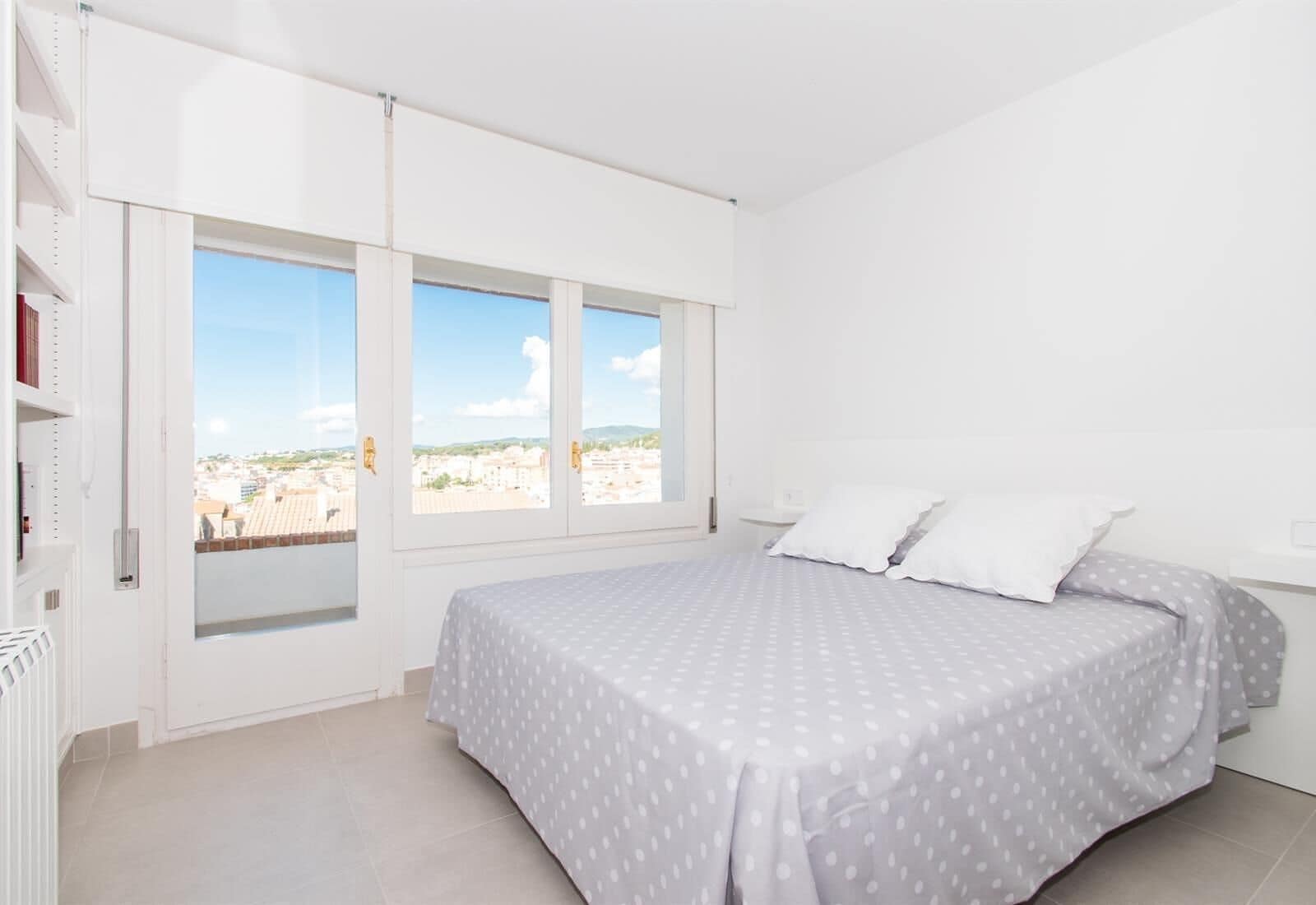 5 chambres, fer et planche à repasser, Wi-Fi gratuit, draps fournis