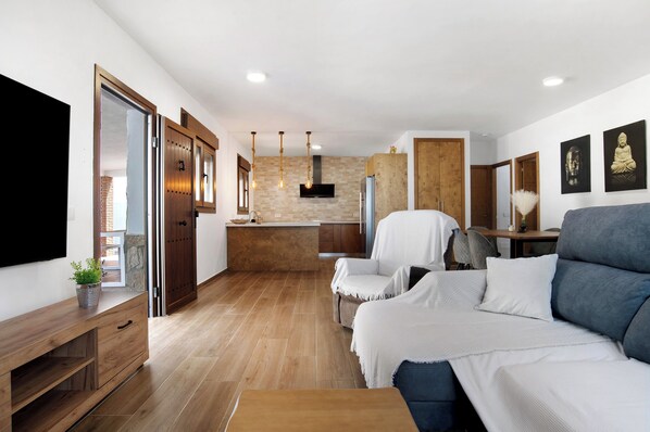 Télévision, cheminée