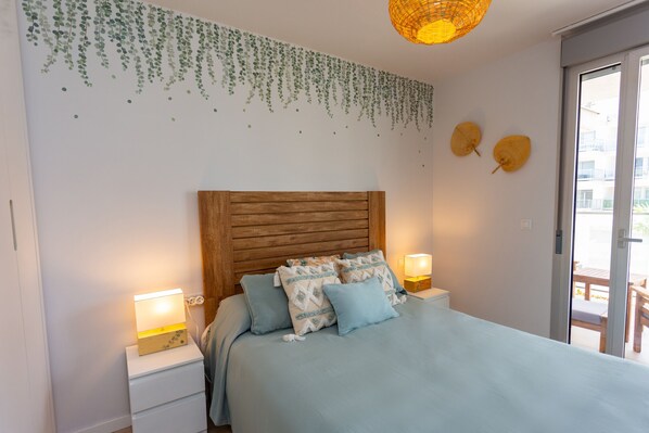 2 bedrooms, iron/ironing board, travel cot, free WiFi