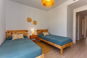 2 Schlafzimmer, Bügeleisen/Bügelbrett, Reisekinderbett, kostenloses WLAN