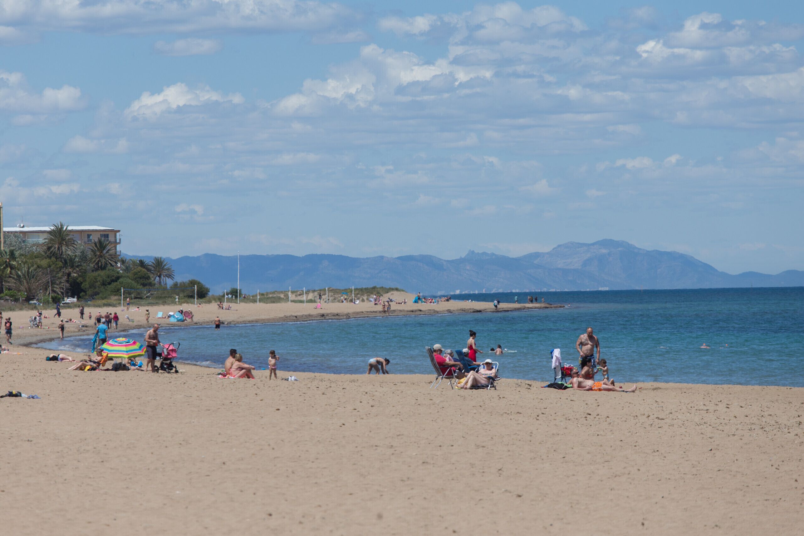 بالقرب من الشاطئ