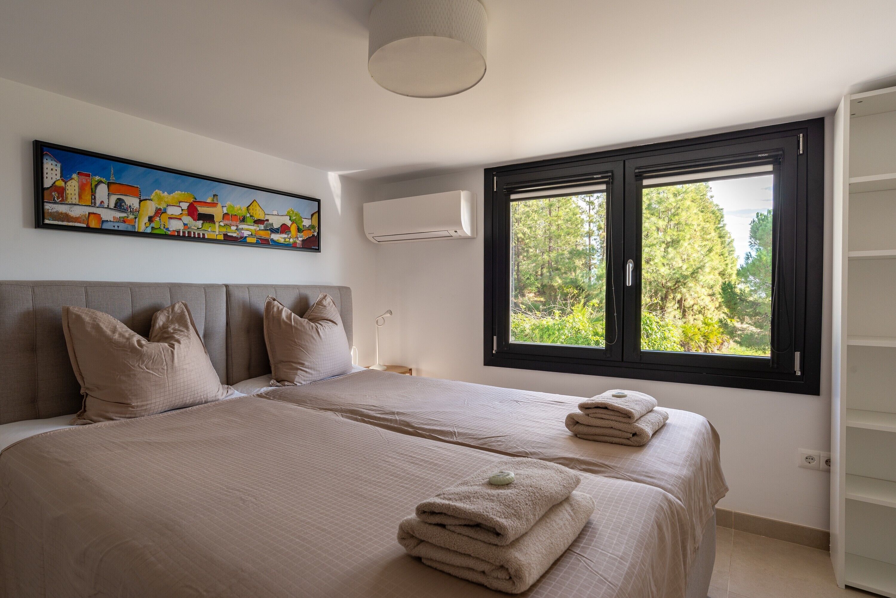 6 bedrooms, iron/ironing board, free WiFi, bed sheets