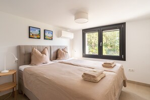 6 chambres, fer et planche à repasser, Wi-Fi gratuit, draps fournis