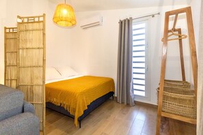 1 chambre, fer et planche Ă repasser, Wi-Fi, draps fournis