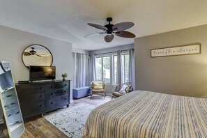 2 chambres, fer et planche à repasser, Wi-Fi gratuit, draps fournis