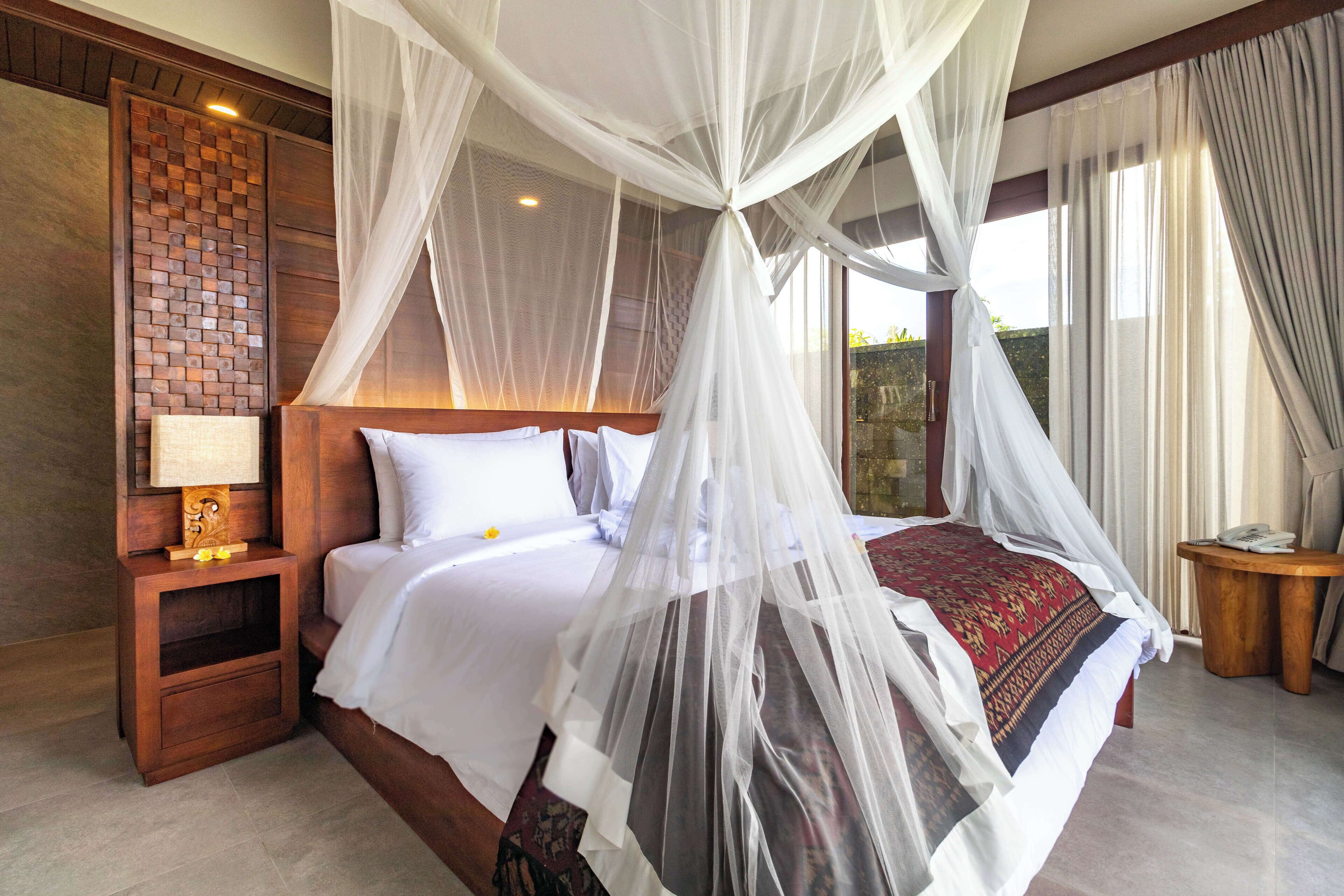 Villa with Private Pool | Minibar, in-room safe, desk, laptop workspace