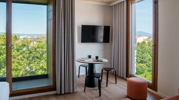 42-inch Smart TV with digital channels, TV, Netflix