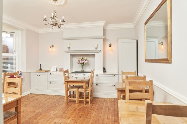 Free daily English breakfast - Quilt and Croissants (Stratford-upon-Avon)