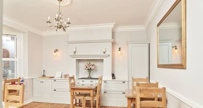 Quilt and Croissants