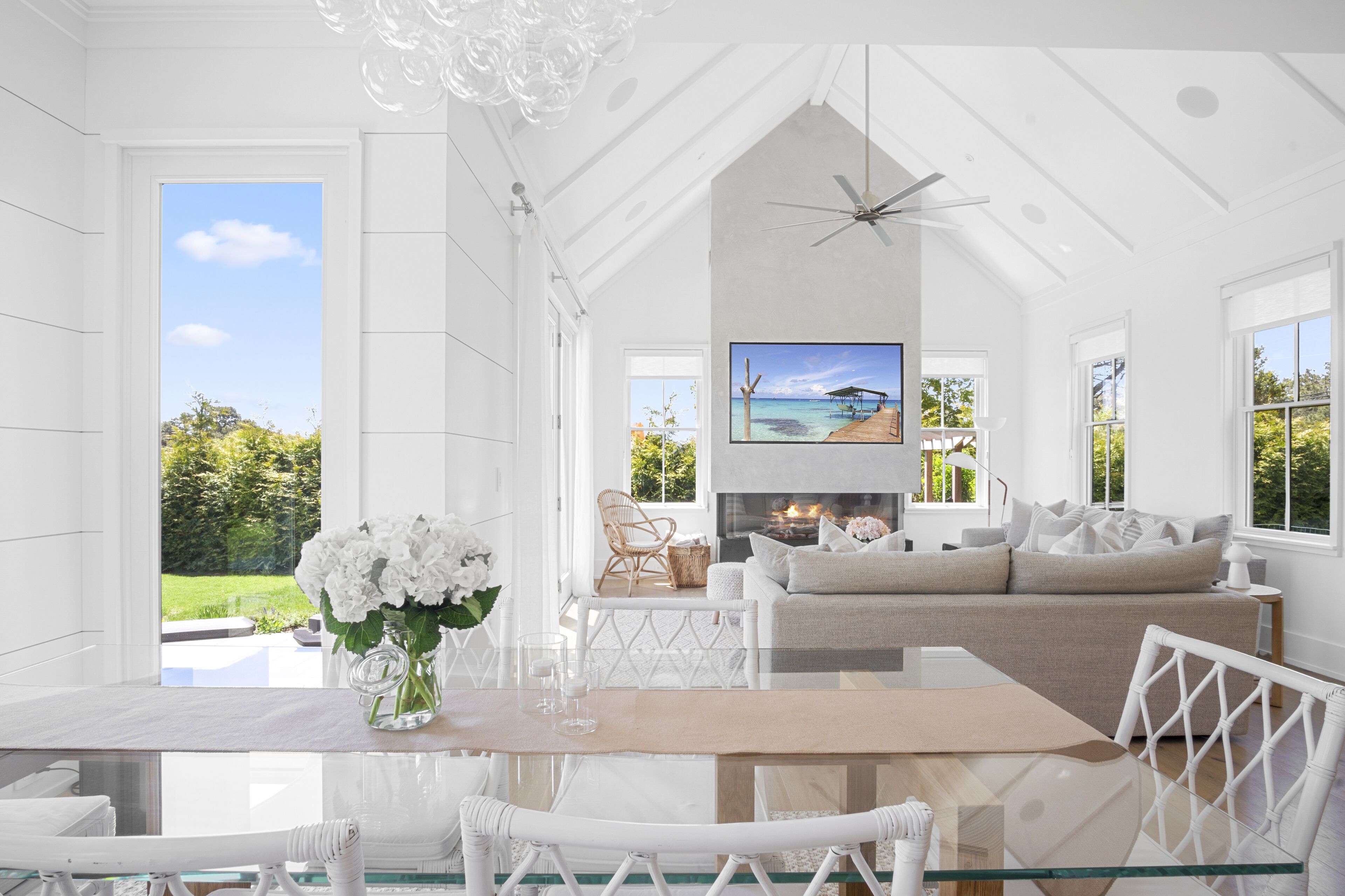 Gorgeous house with heated pool, JEEP Rental