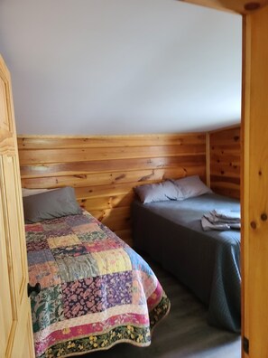 2 bedrooms, bed sheets