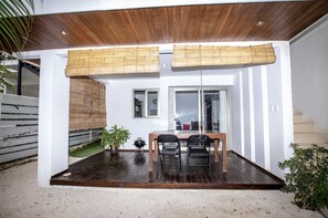 Apartamento básico | Terraço/pátio