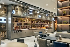 Se sirven desayunos, almuerzos y cenas