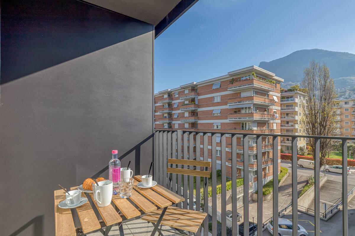 Family Studio (ICON H Lugano 201 Suite Micro-Living) | Terrace/patio