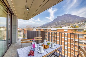 Family Apartment, Multiple Bedrooms (ICON H Lugano 603 Suite Executive) | Balcony view - ICON H Lugano – Luxury Suites & Apartments (Lugano)