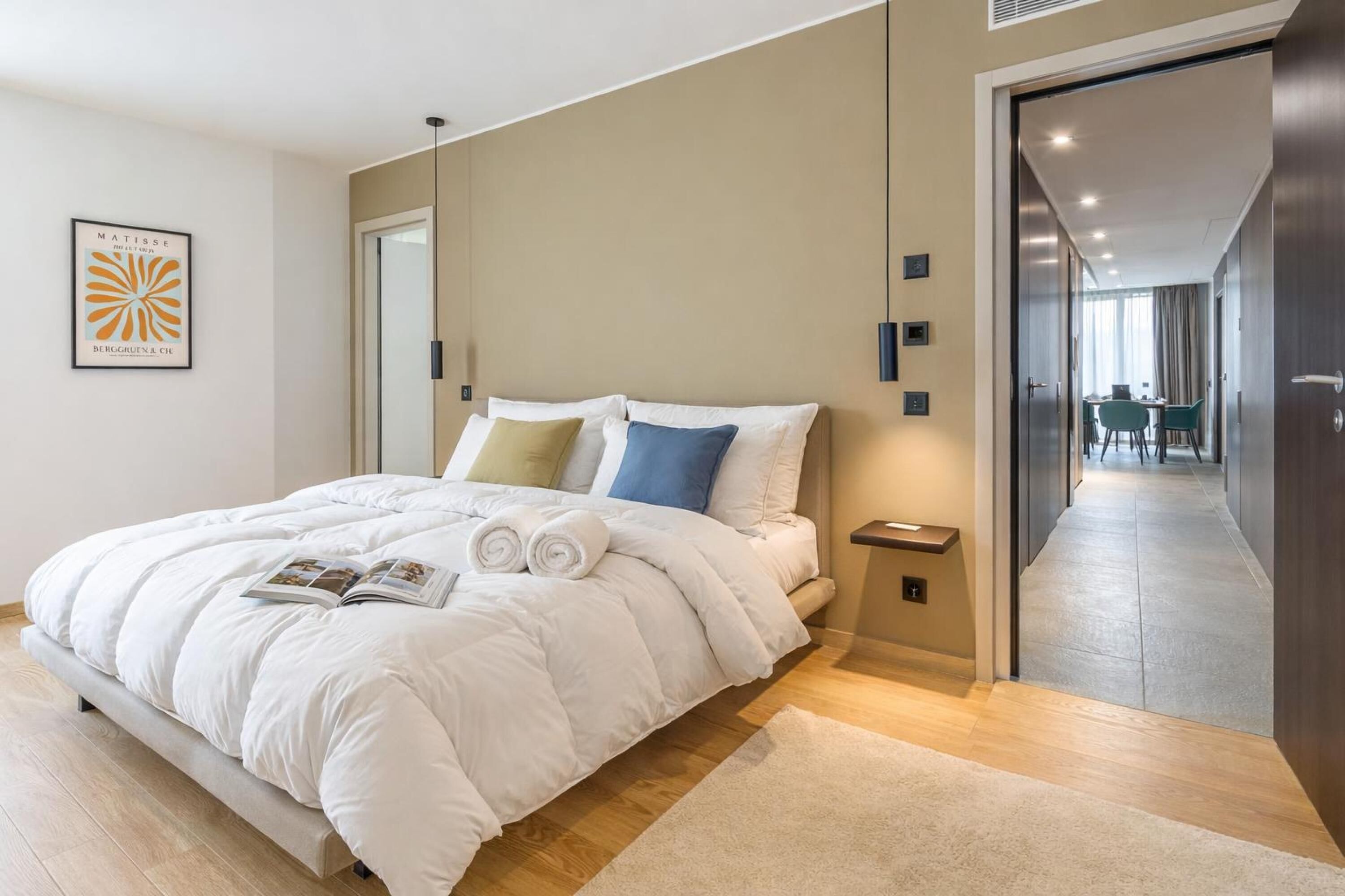 Laptop workspace, iron/ironing board, free WiFi, bed sheets