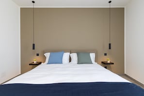 Family Apartment, Multiple Bedrooms, 2 Bathrooms (ICON H Lugano 401 Suite Business) | Laptop workspace, iron/ironing board, free WiFi, bed sheets - ICON H Lugano – Luxury Suites & Apartments (Lugano)