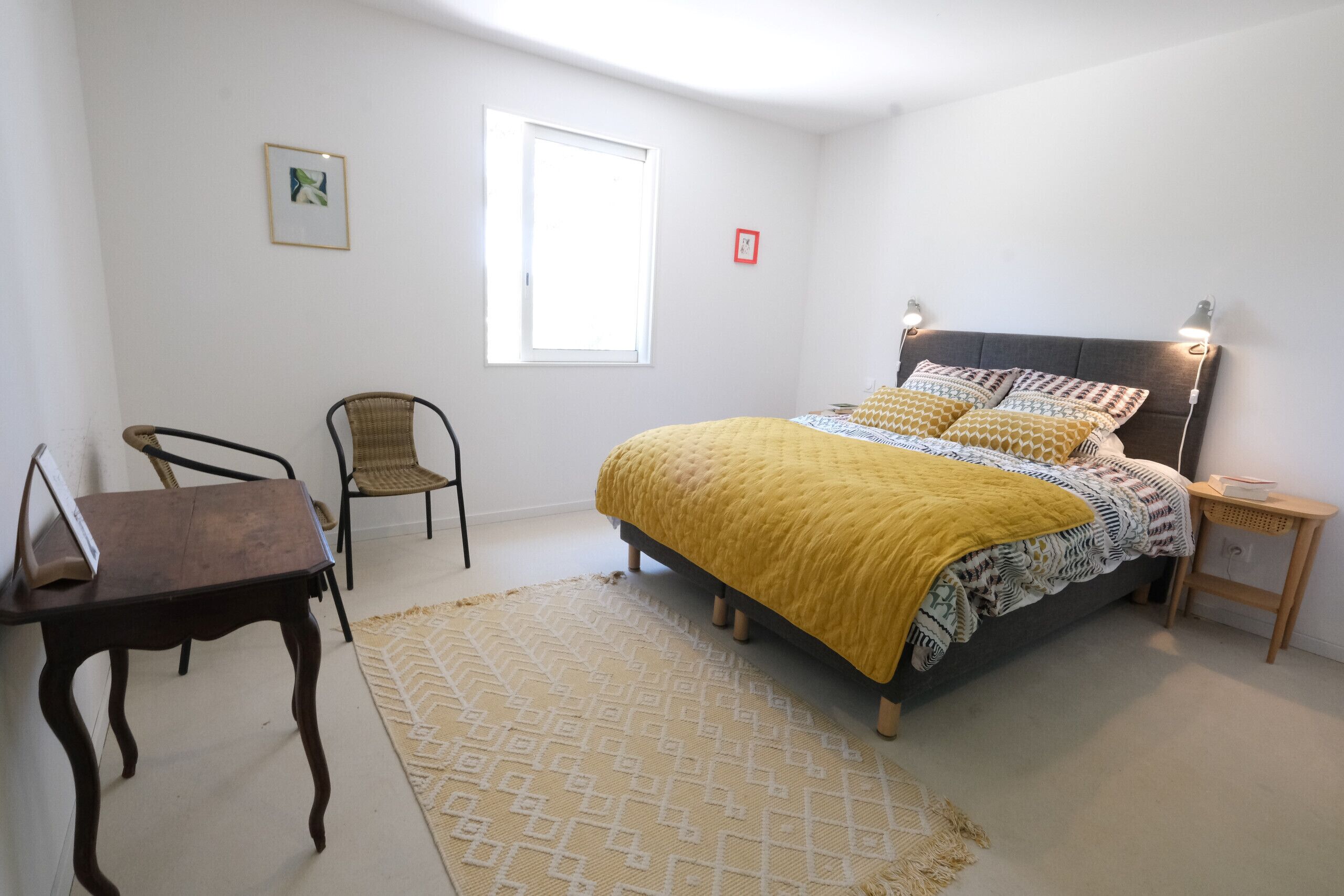 4 quartos, ferros/tábuas de passar roupa, Wi-Fi de cortesia