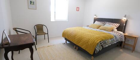 4 quartos, ferros/tábuas de passar roupa, Wi-Fi de cortesia