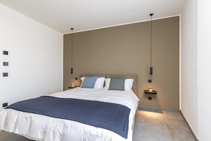 1 bedroom, laptop workspace, iron/ironing board, free WiFi