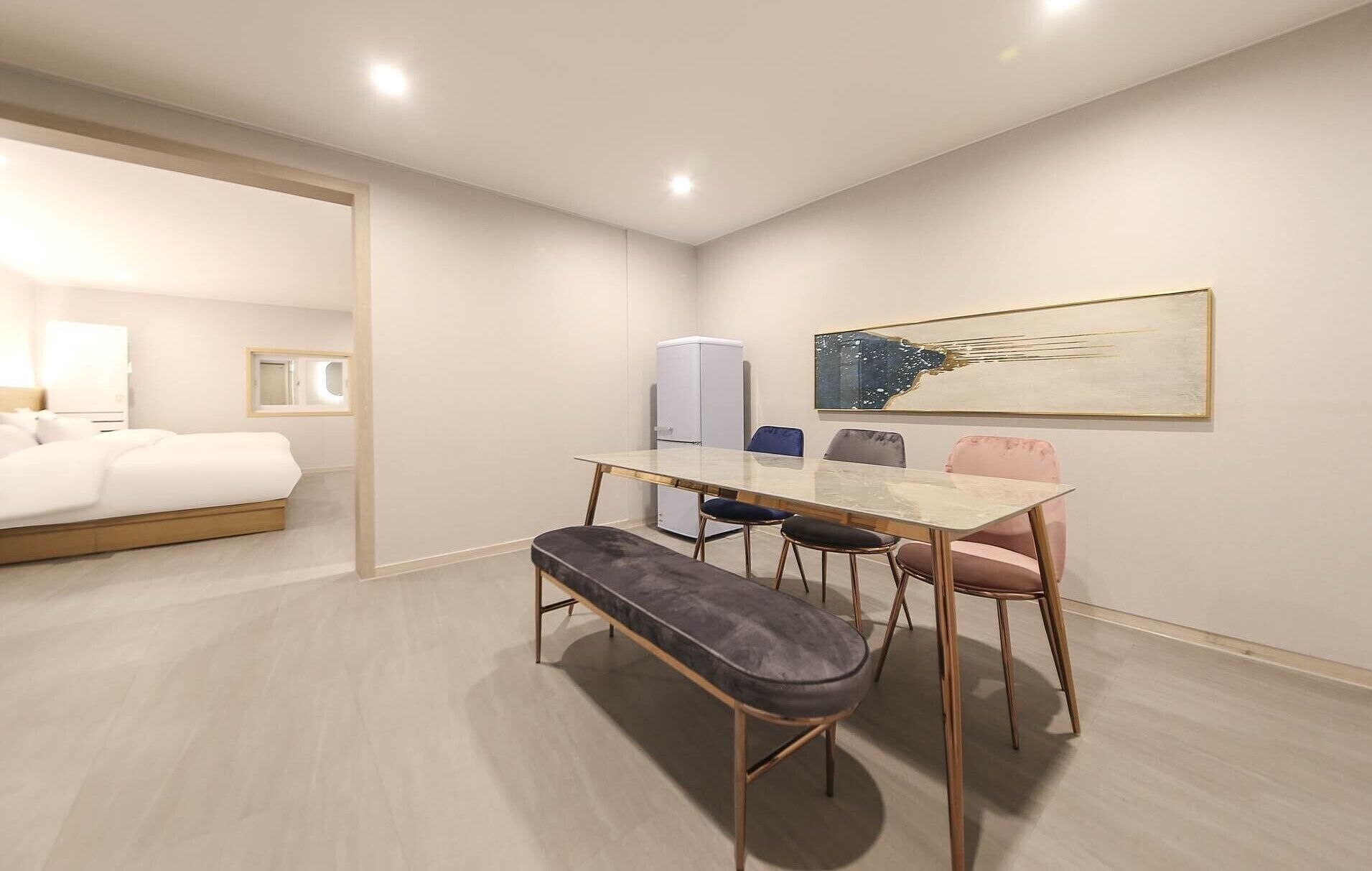 ファミリー ルーム | リビング エリア | 65 インチのLED テレビ (デジタル放送視聴可)、テレビ、Netflix