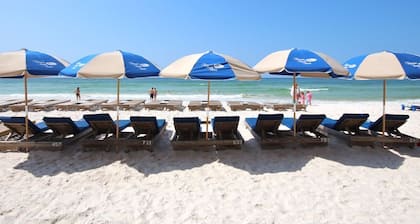 Sept 15 - 20th / Fall break open! *Beautiful Condo, Gulf Front Views!*