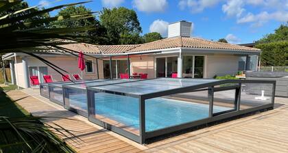 Proche Soulac/mer villa d'architecte avec piscine , jacuzzi proche de l'océan