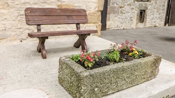 Cottage | Property grounds