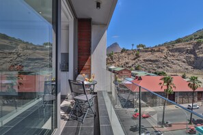 Terrace/patio - The Capital Mirage Apartment 704 (Cape Town)