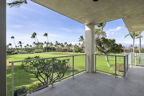 Terrace/patio - Vista Waikoloa G204 2 Bedroom Villa by RedAwning (Waikoloa)