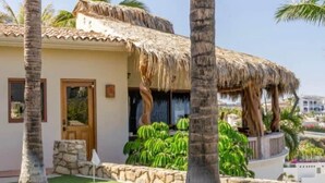 Exterior - Costa Azul Condo - Beach front and Ocean Views (San Jose Del Cabo)