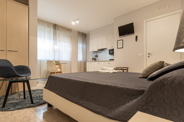 1 bedroom, WiFi, bed sheets