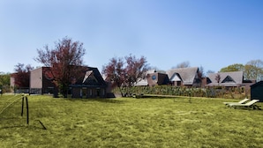 Room - Family Villa Near the Ijsselmeer and Forrest (Rijs)